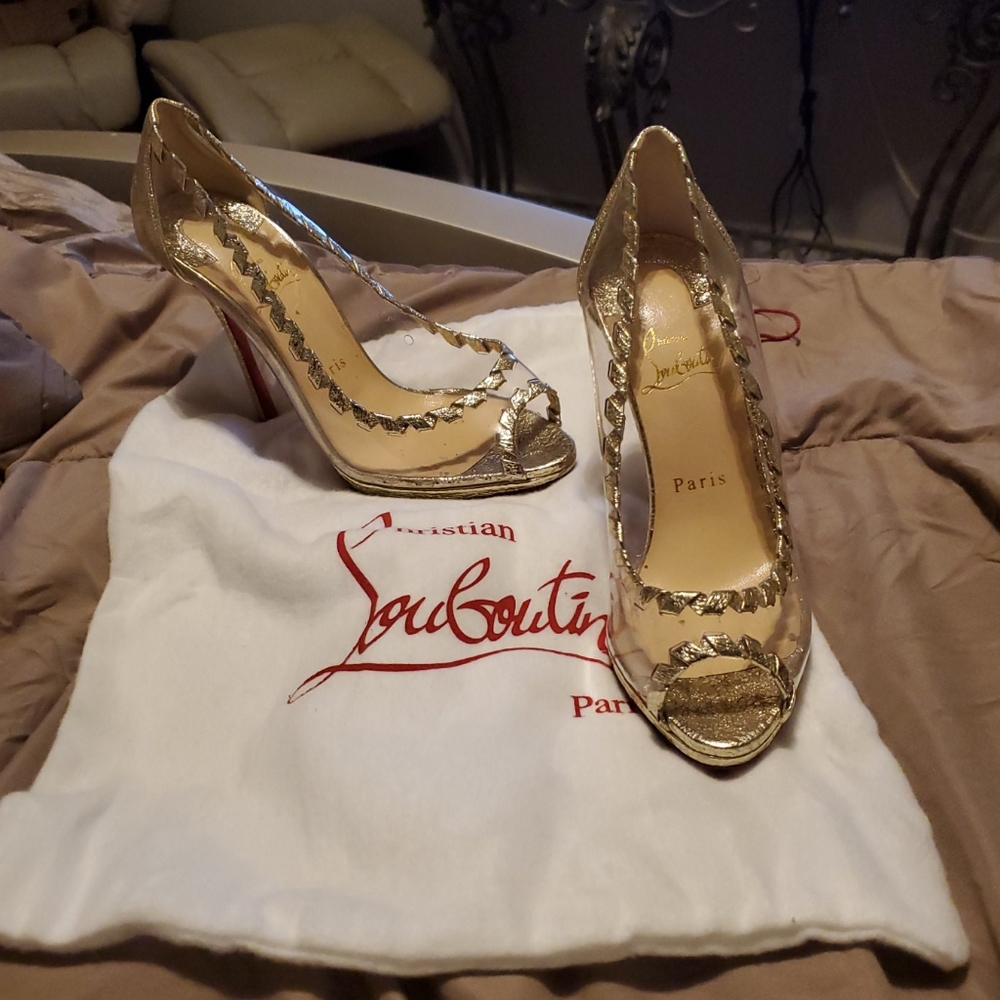 Christian Louboutin shimmering gold size 37.5